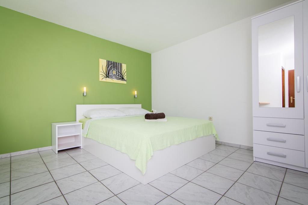 Apartments Ilak Trogir Kültér fotó