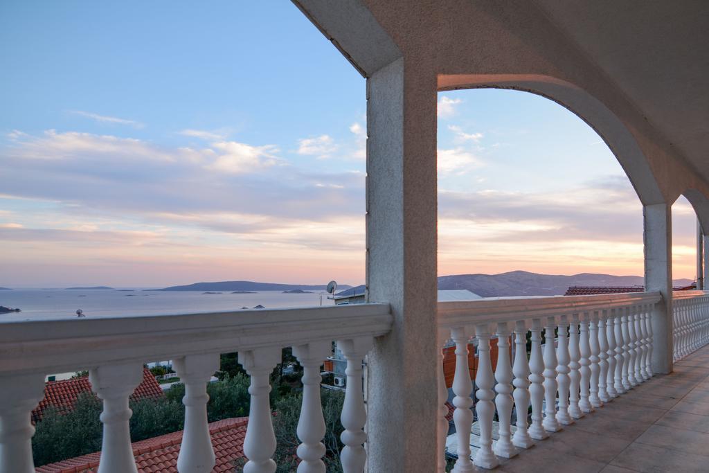 Apartments Ilak Trogir Kültér fotó