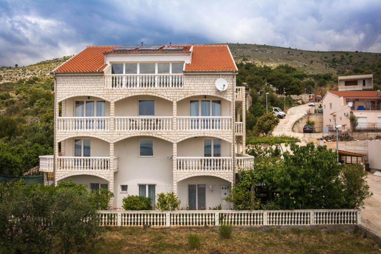 Apartments Ilak Trogir Kültér fotó